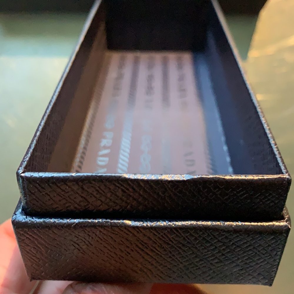 PRADA BOX - Picture 4 of 6